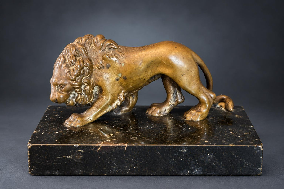 Grand Tour Style Walking Lion Figure, Patinated Gold-Tone Metal on Black Speckled Base, Desk Ornament or Paperweight
