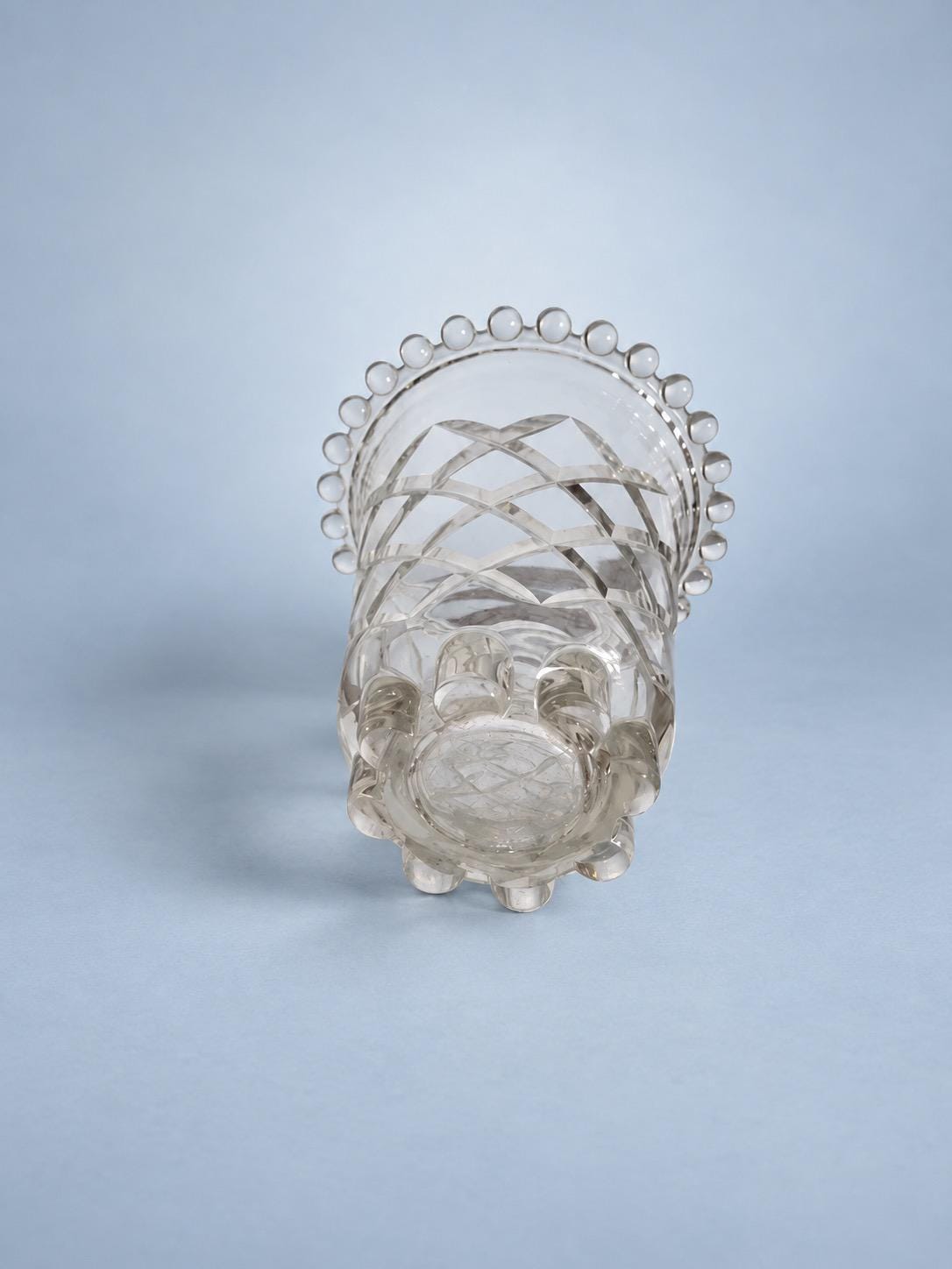 Vintage Clear Cut Crystal Vase with Beaded Scalloped Rim, Crosscut Geometric Trumpet Shape and Faceted Base, 19.5 cm