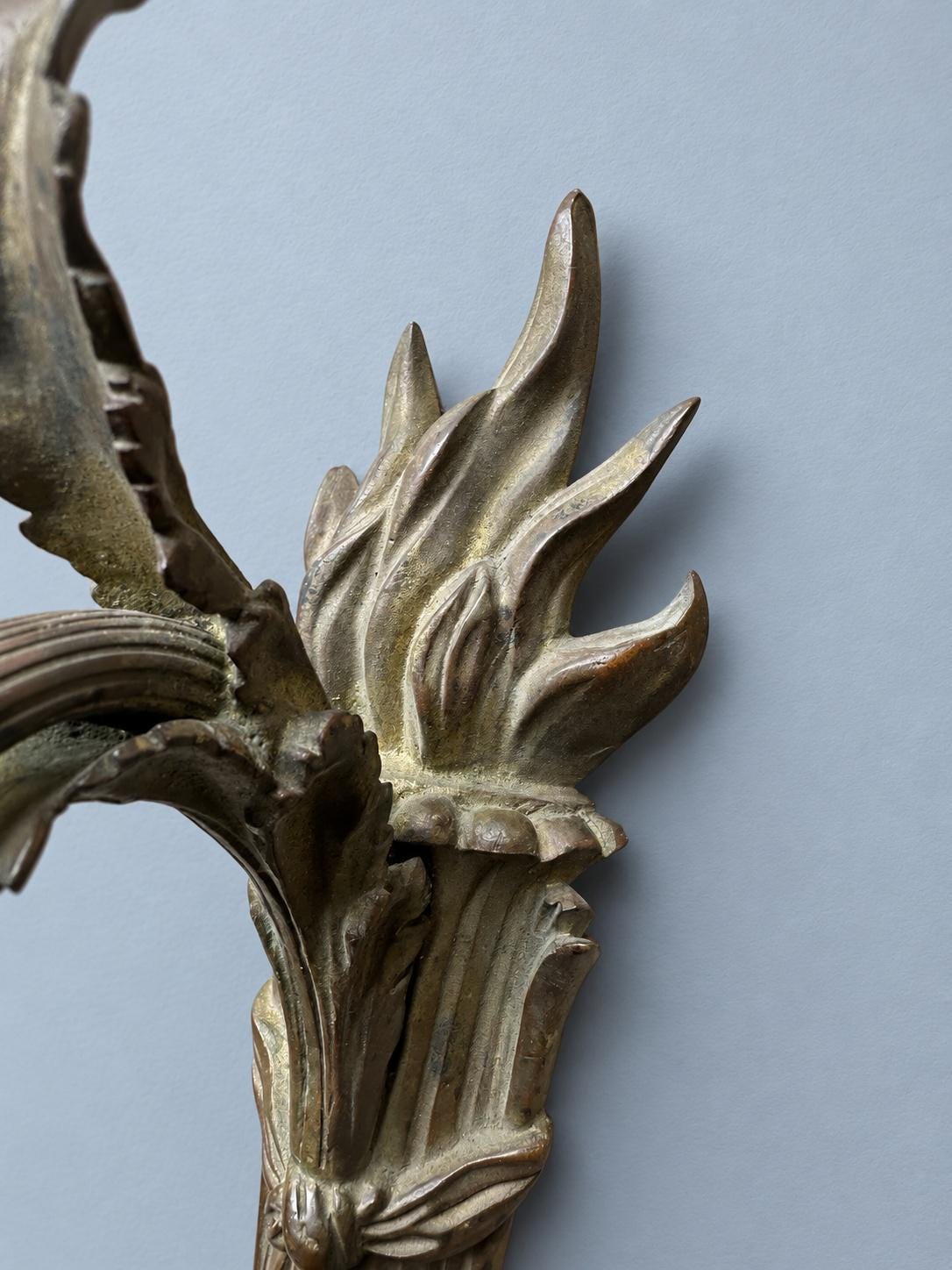 Vintage Single Louis XVI Style Bronze-Tone Torch Wall Sconce with Acanthus Arm and Hanging Shade Holder