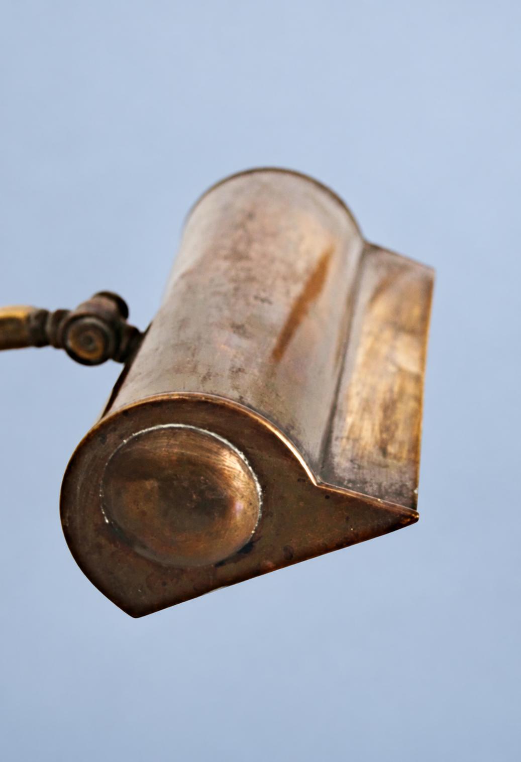 Vintage Banker's Desk Lamp, Attributed 1930s–40s, Brass-Tone Metal Hood and Reeded Arm on Wooden Base, 35 cm