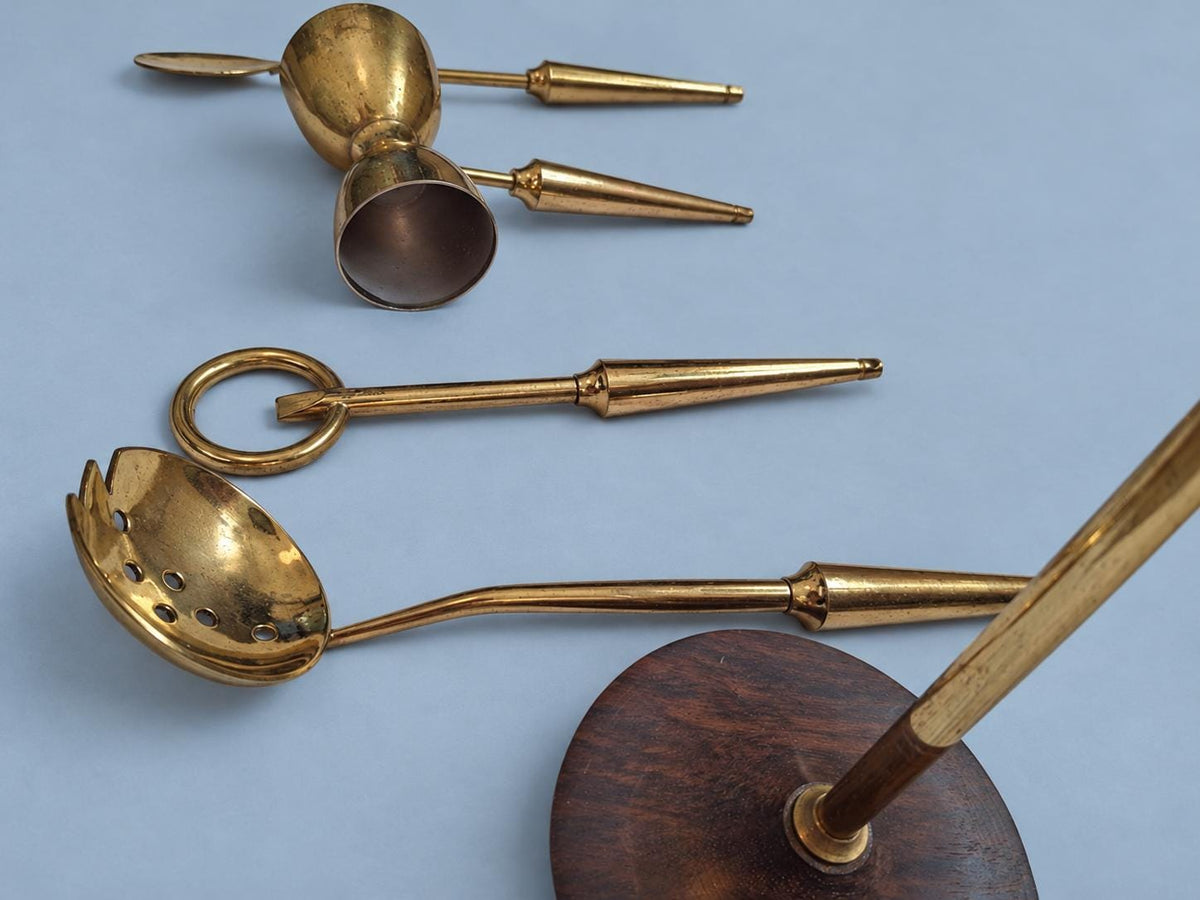 Vintage Brass Bar Tool Set on Stand, Four Cocktail Accessories with Wood and Brass Tree Stand, Bar Cart Decor, 32 cm