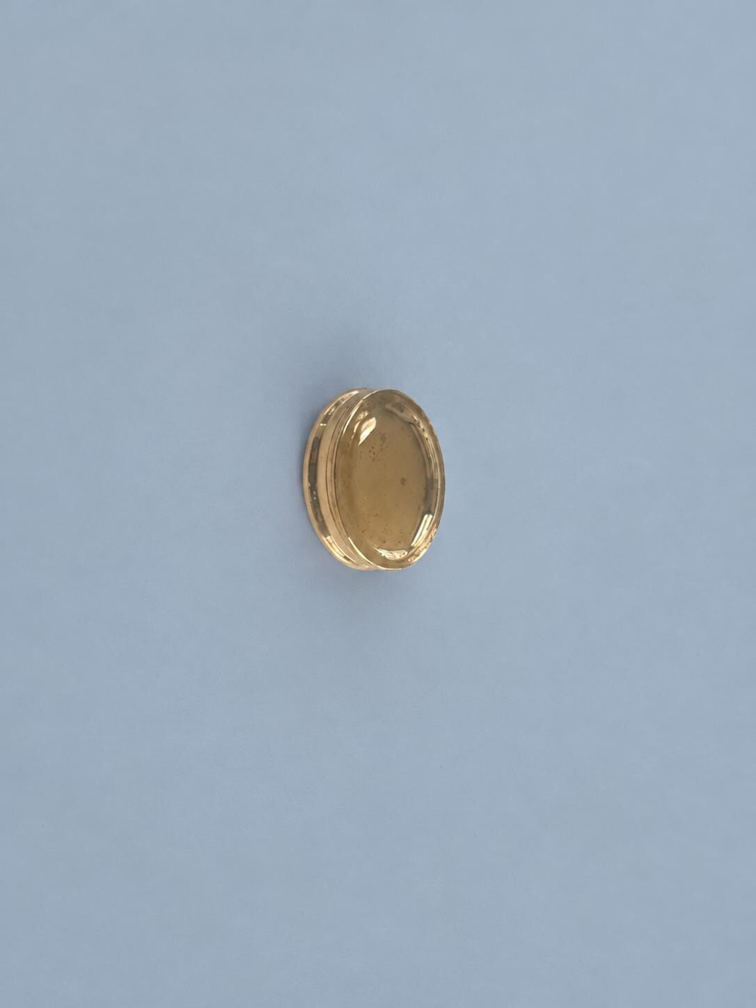 Vintage 1920s–30s Small Oval Brass-Tone Box with Slip-On Lid