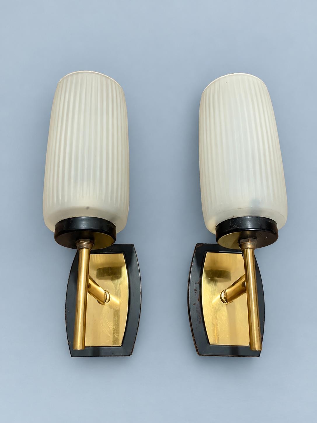 Vintage Pair of Mid-Century Wall Sconces, Brass and Black Metal with Frosted Ribbed Glass Shades, 24 cm