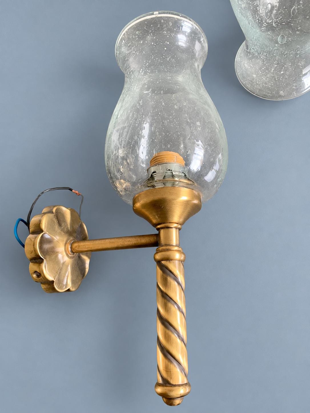 Torch-Style Wall Sconce with Twisted Brass-Tone Column and Clear Seeded Glass Shade, Spare Glass Included, 29.5 cm