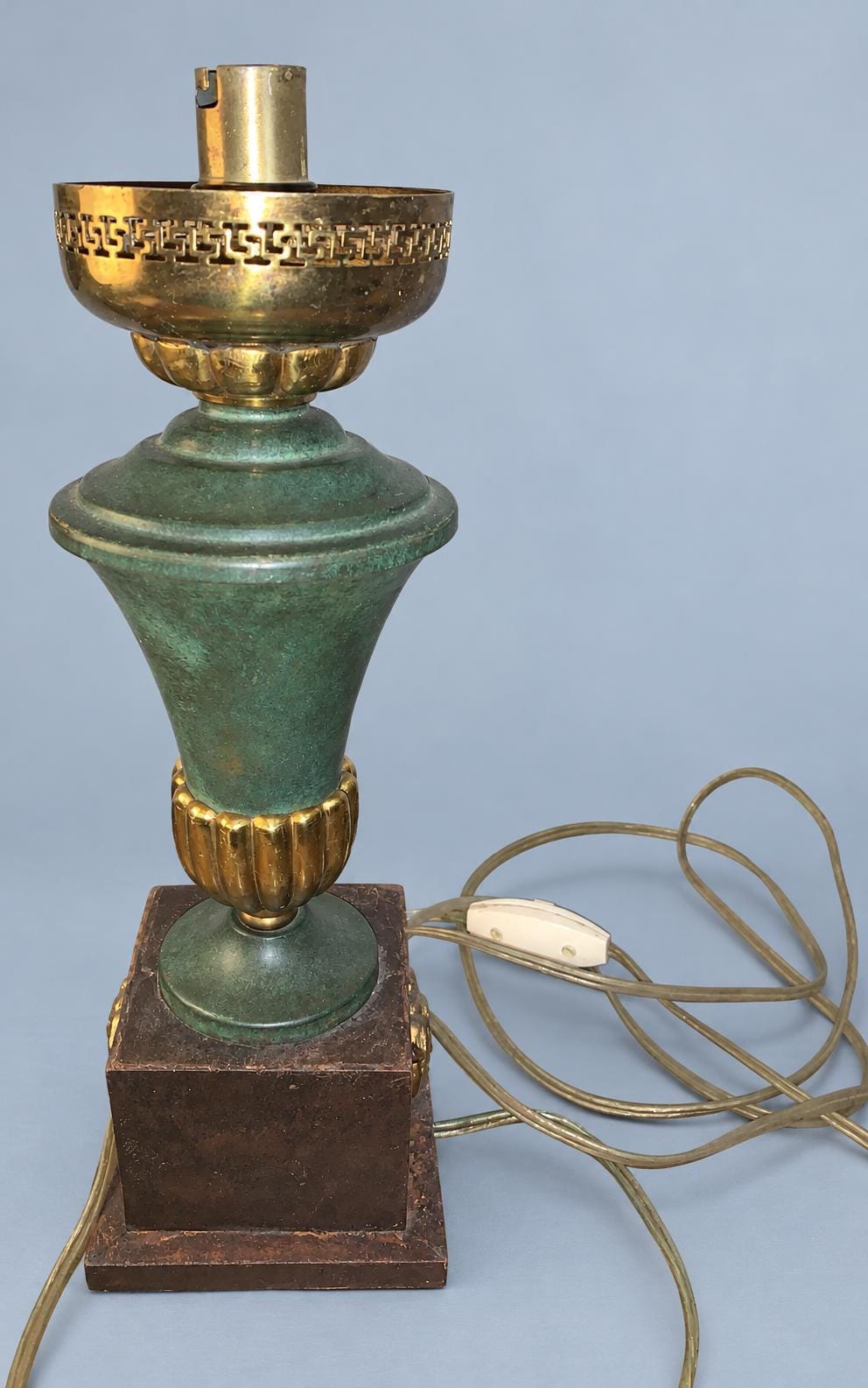 Vintage Empire Style Table Lamp, Attributed 1940s–50s, Green Lacquered Urn with Gilt Gadroons, Greek Key Gallery and Lion Mask Base, 30 cm