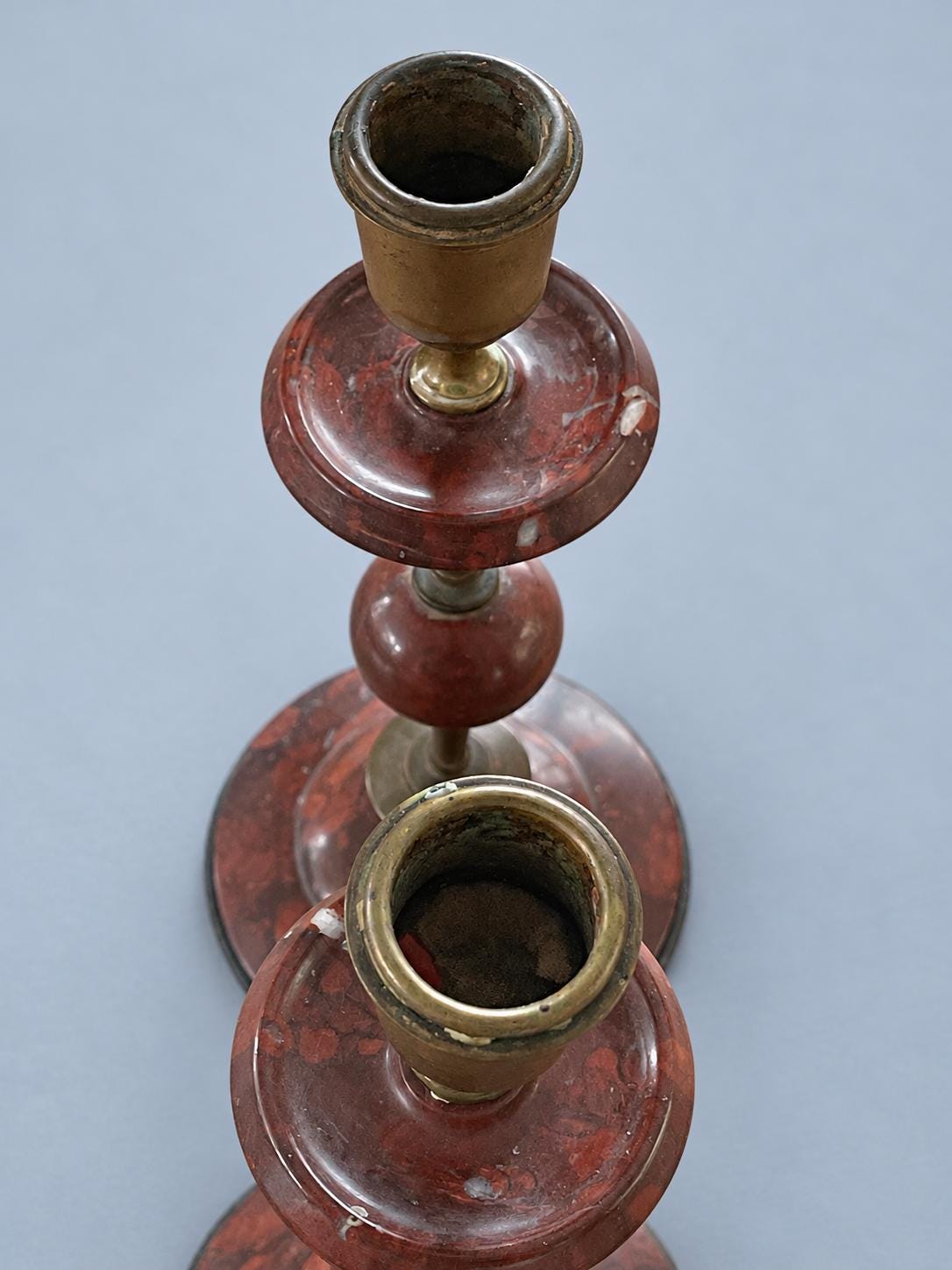 Vintage Pair of Red Marble and Brass-Tone Metal Candlesticks, Ball Knop and Domed Base, Attributed 19th Century, 21.5 cm