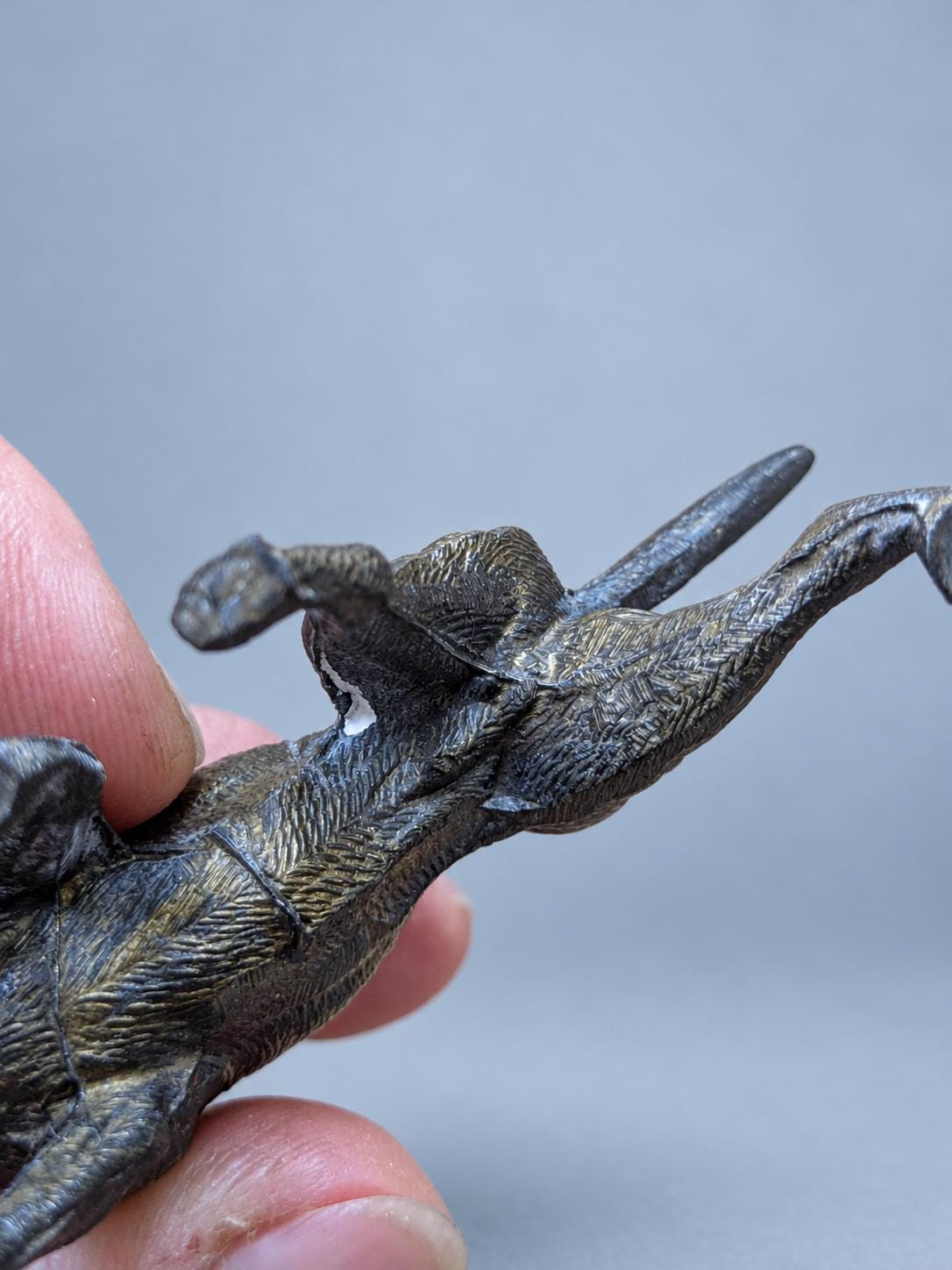 Vintage Miniature Pointer Dog Figure, Dark Patinated Metal Hunting Dog in Mid-Stride, Attributed 19th Century, 9.5 cm