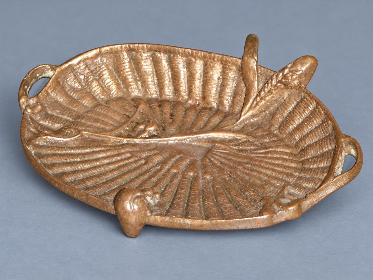 Vintage Basket-Weave Vide-Poche with Snail and Ear of Wheat, Patinated Metal Woven Dish with Twin Handles, 11 cm