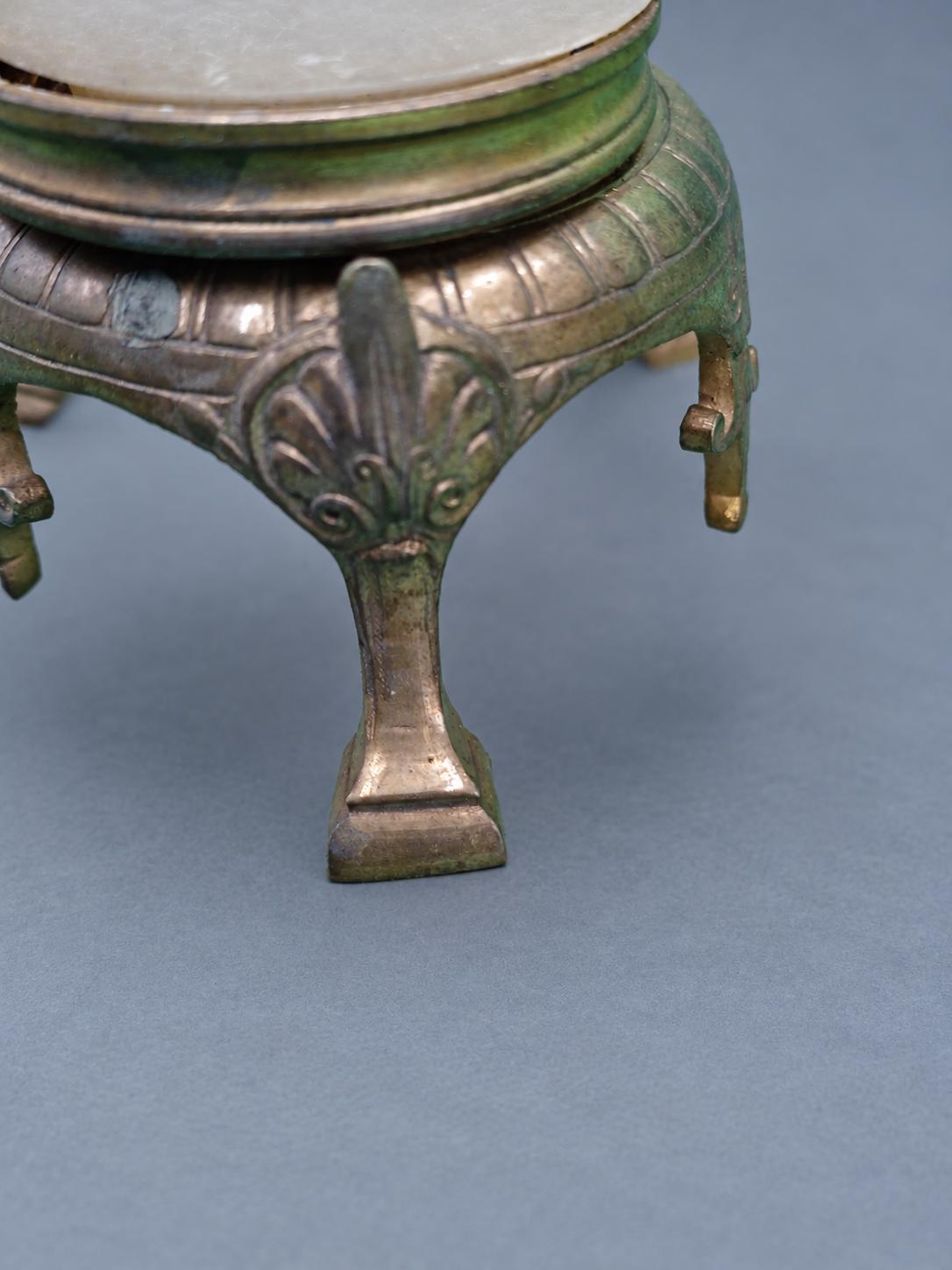 Vintage Pair of Napoléon III Style Alabaster Mantel Vases, Gilt Metal Mounts with Scrolled Handles and Palmette Tripod Feet, 19th Century