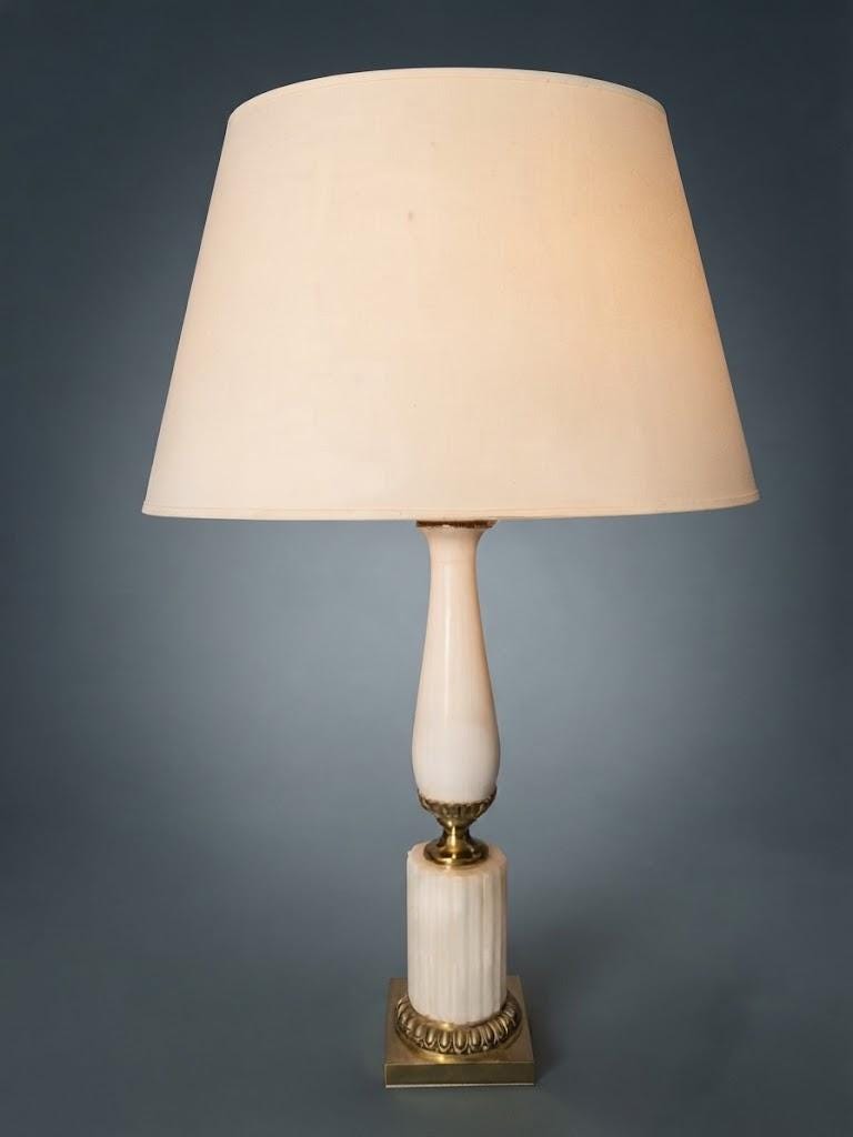 Vintage Neoclassical Style Table Lamp, White Baluster and Fluted Veined Stone Column with Gilt Metal Mounts, with Cream Shade