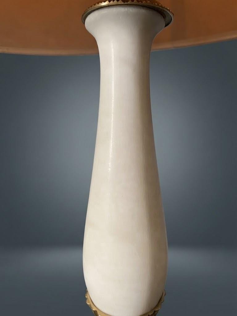 Vintage Neoclassical Style Table Lamp, White Baluster and Fluted Veined Stone Column with Gilt Metal Mounts, with Cream Shade
