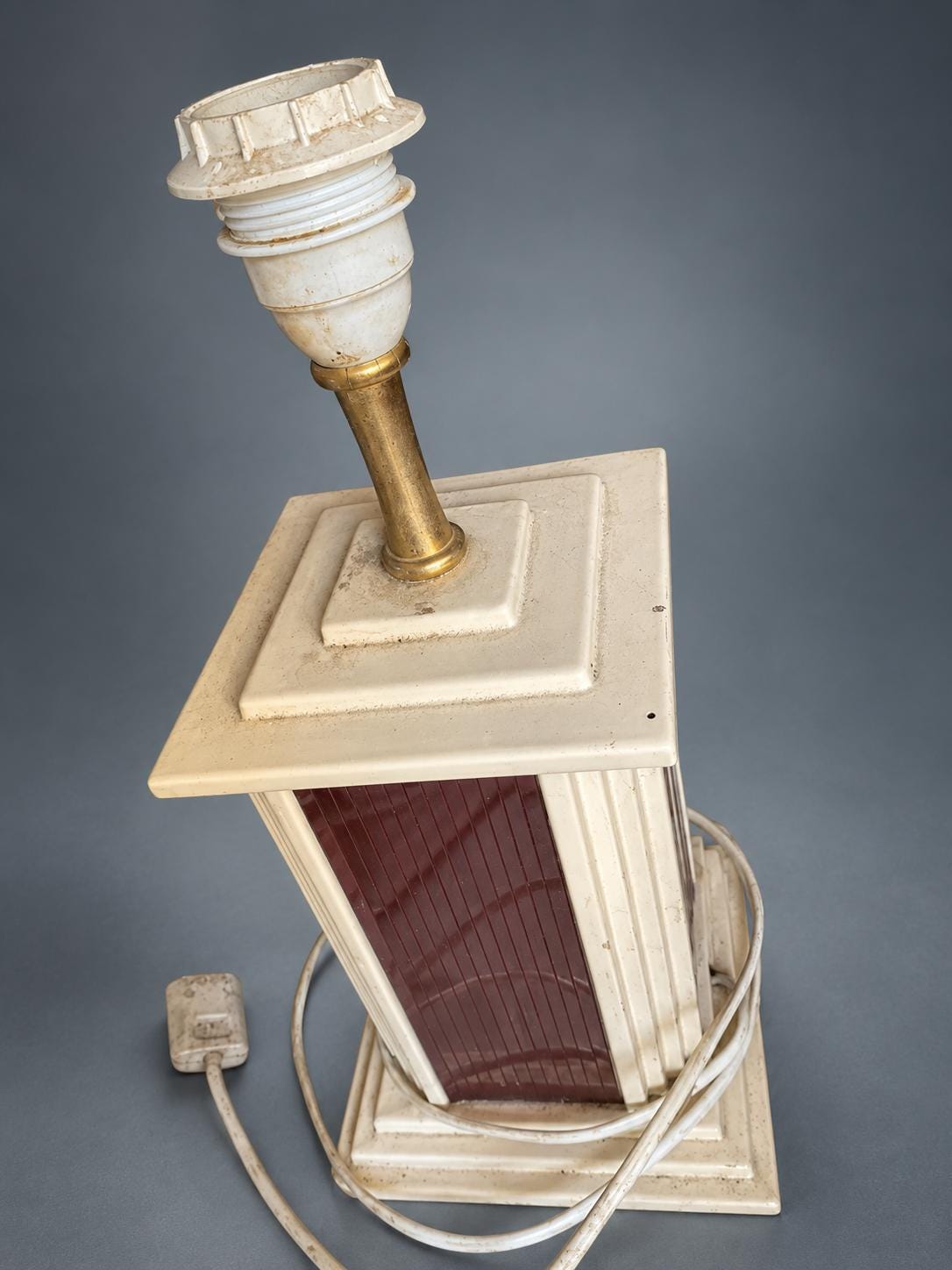 Vintage Pair of Hollywood Regency Style Column Table Lamps, Cream Glazed Ceramic with Fluted Corners and Tinted Mirror Strip Panels