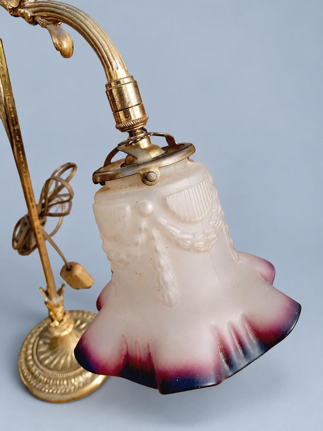 Vintage French Gilt Metal Sliding Desk Lamp with Frosted Glass Tulip Shade and Ruffled Cranberry-Tone Rim