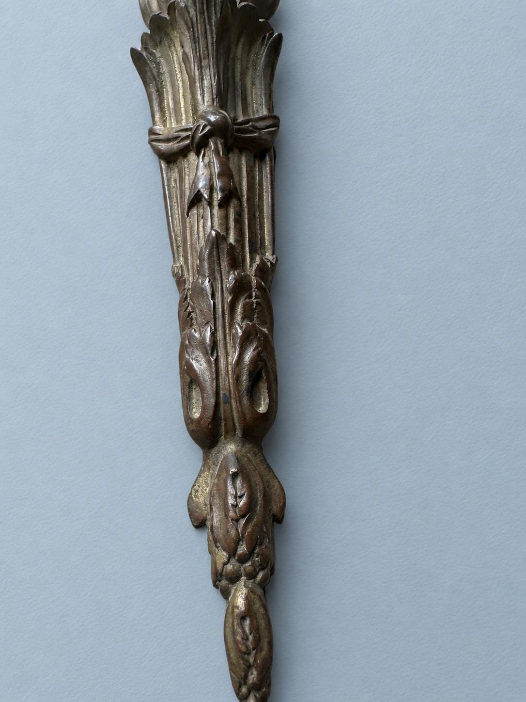 Vintage Single Louis XVI Style Bronze-Tone Torch Wall Sconce with Acanthus Arm and Hanging Shade Holder