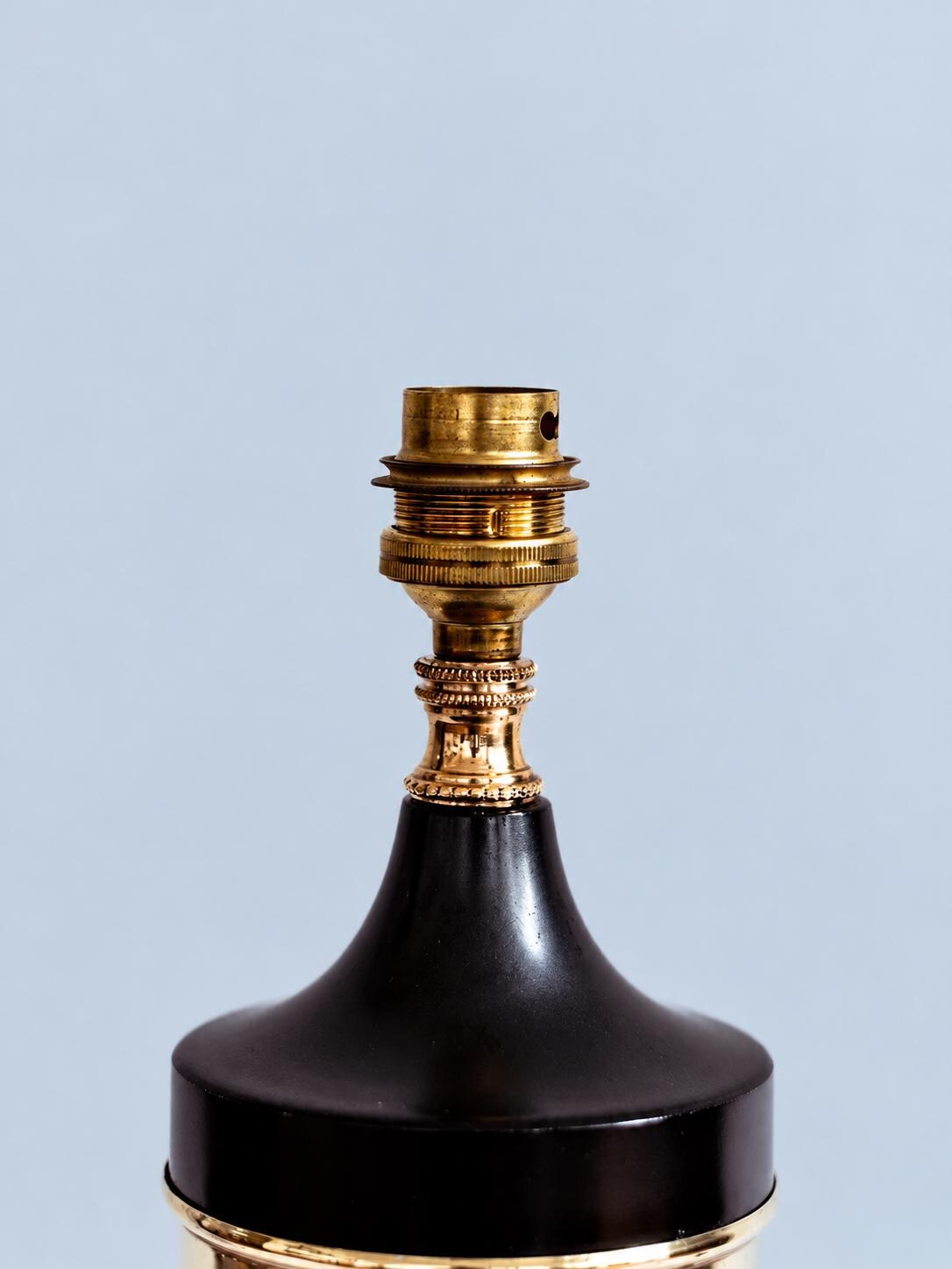 1960s Black Lacquered Metal Urn Table Lamp Base with Brass Band, Vintage Neoclassical Light
