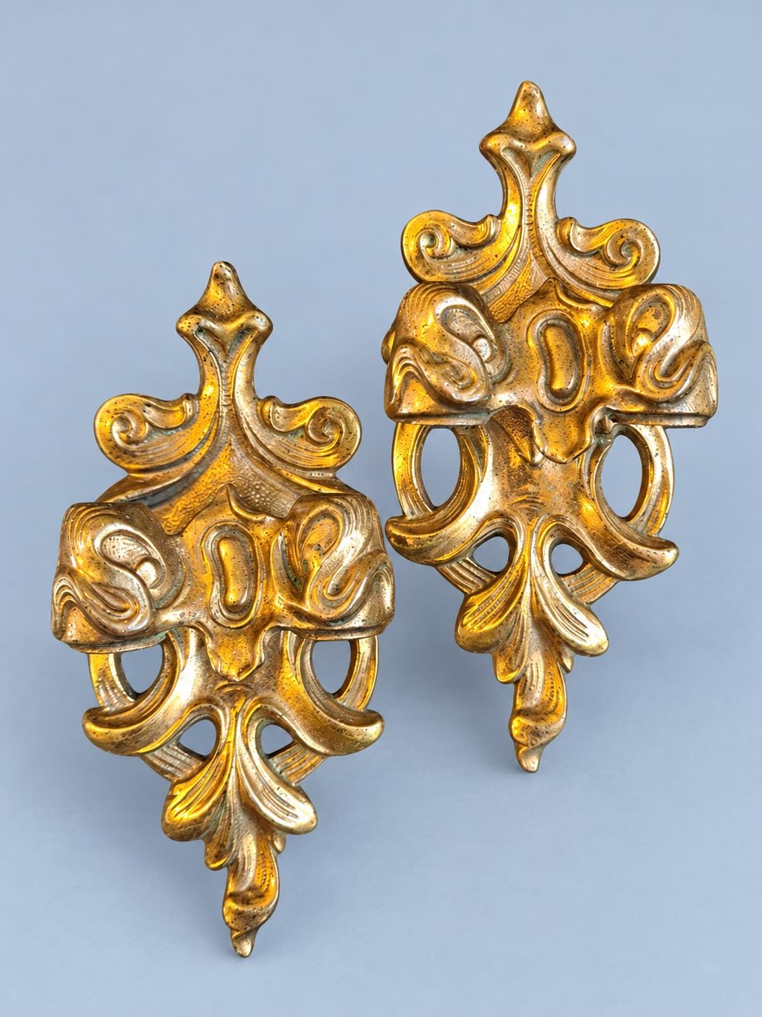 Vintage Pair of Gilt Metal Rococo Furniture Handles, Louis XV Style Rocaille Pulls for Commode, Dresser or Sideboard