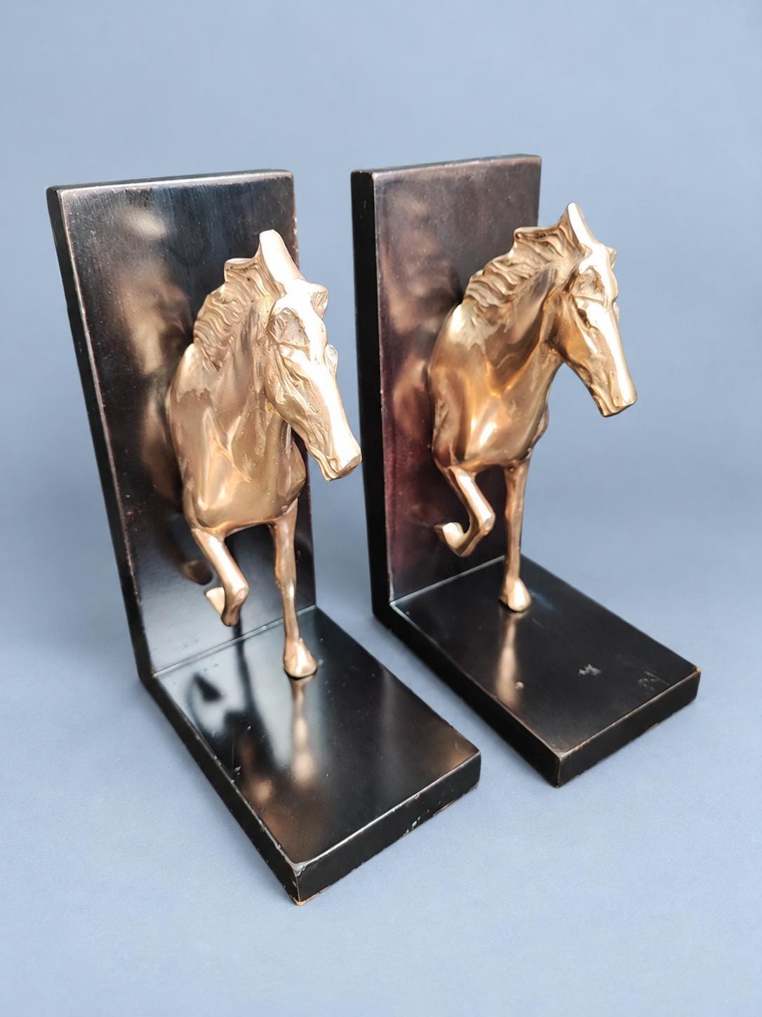 Pair of Horse Bookends, Gold-Tone Metal Horses on Black Bases, Equestrian Library Decor, 23 cm