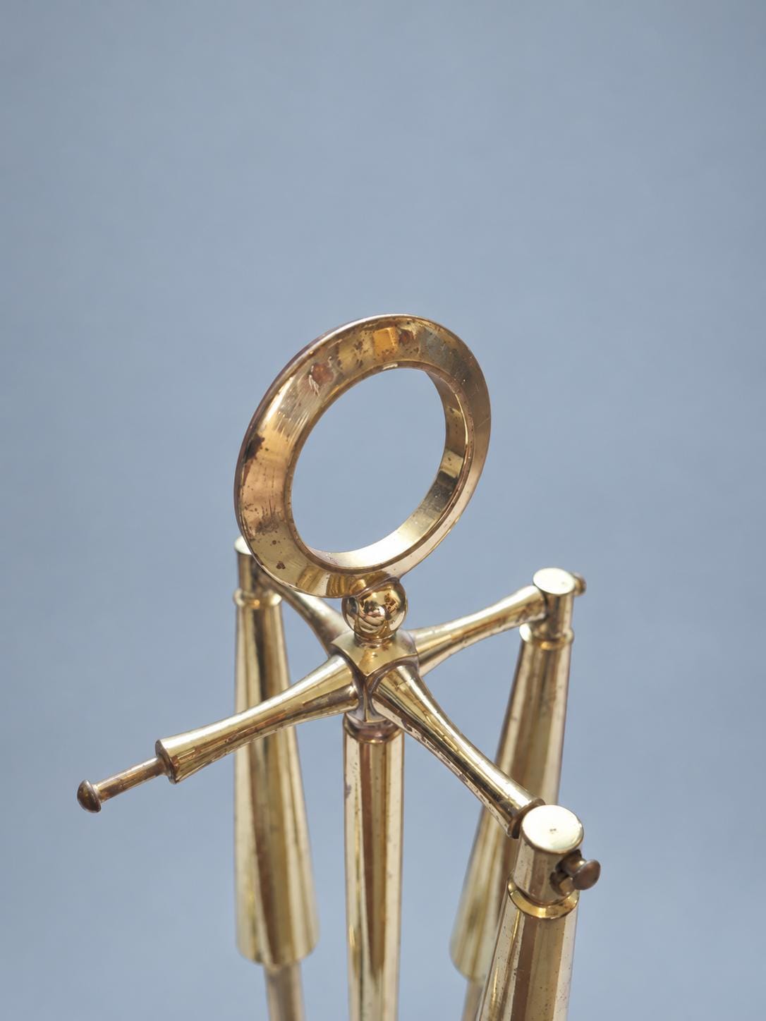 Vintage Brass Bar Tool Set on Stand, Four Cocktail Accessories with Wood and Brass Tree Stand, Bar Cart Decor, 32 cm