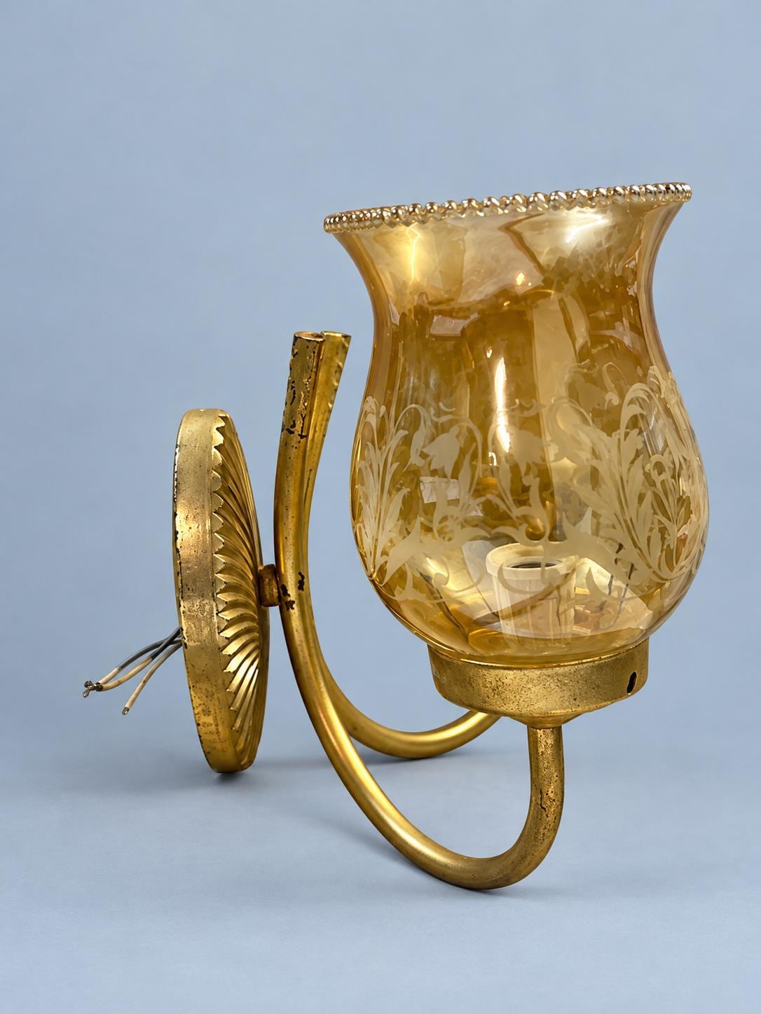 Vintage Two-Arm Wall Sconce with Amber Etched Glass Hurricane Shades, Gold-Painted Metal with Fan Backplate, 22 cm