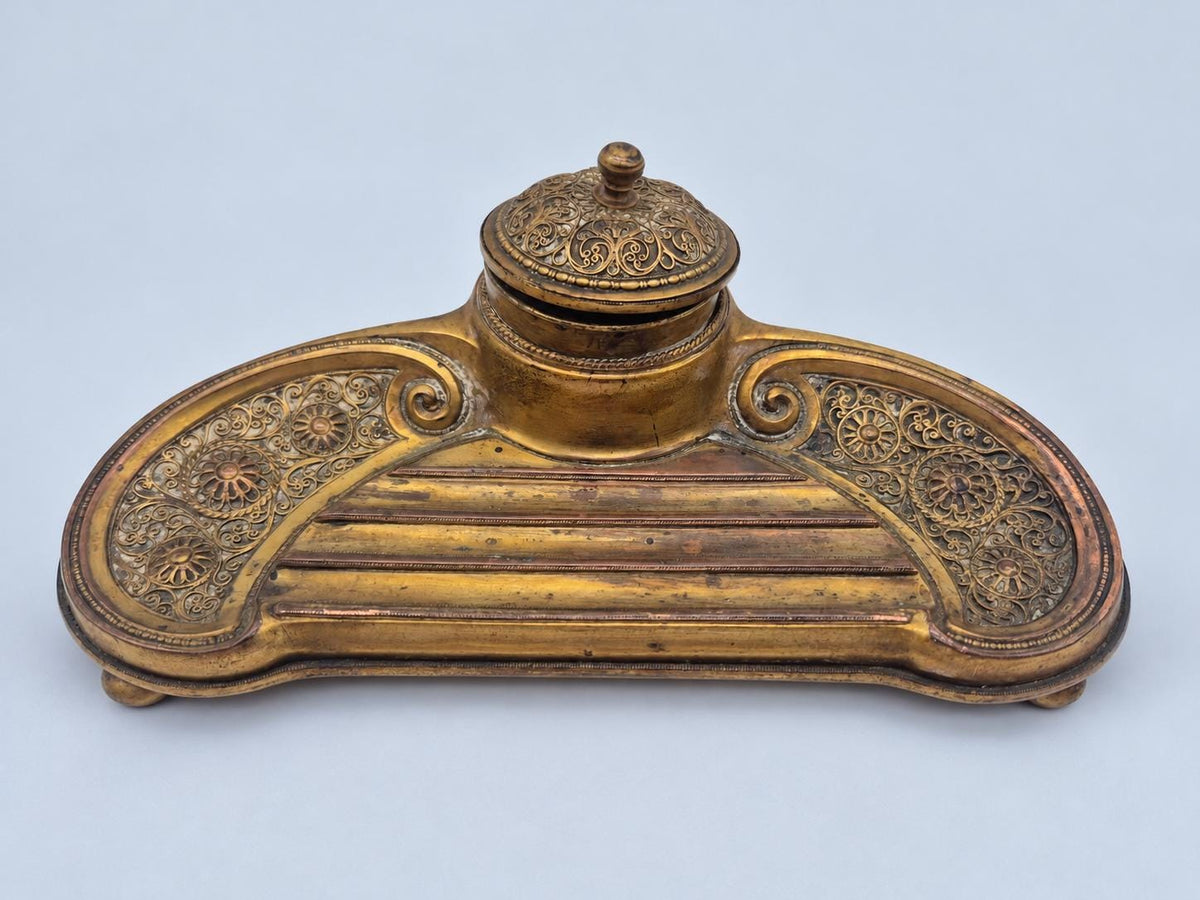 Vintage Art Nouveau Jugendstil Desk Inkwell, Gilt Metal Pen Tray with Filigree-Pattern Panels and Domed Lid, 20 cm