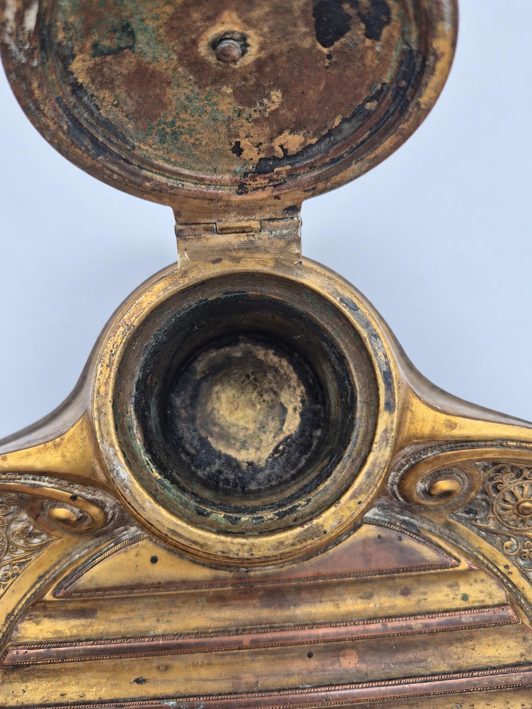 Vintage Art Nouveau Jugendstil Desk Inkwell, Gilt Metal Pen Tray with Filigree-Pattern Panels and Domed Lid, 20 cm