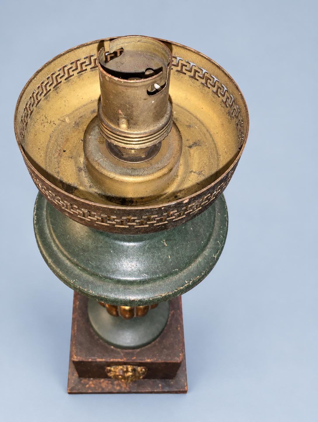 Vintage Empire Style Table Lamp, Attributed 1940s–50s, Green Lacquered Urn with Gilt Gadroons, Greek Key Gallery and Lion Mask Base, 30 cm