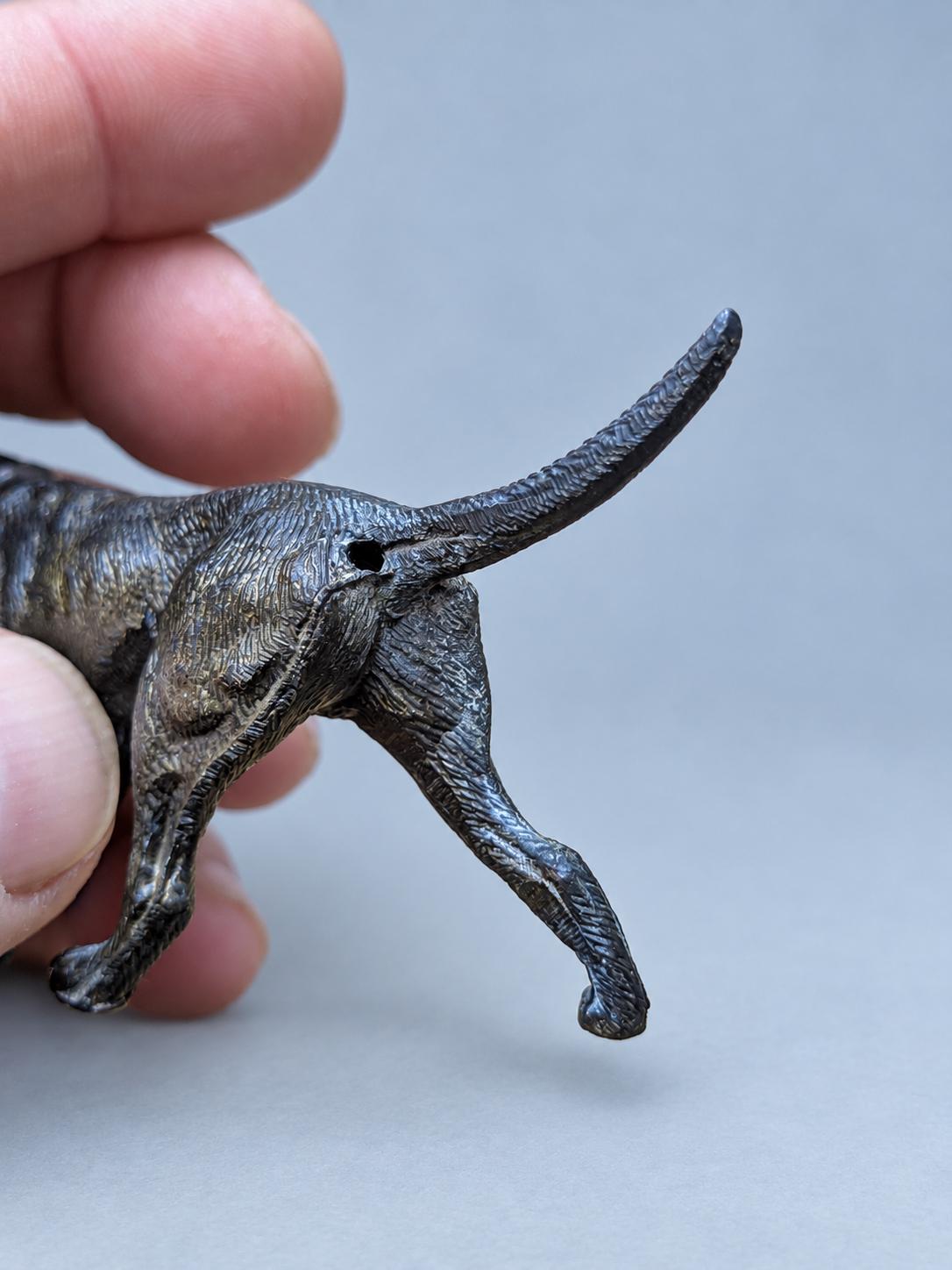 Vintage Miniature Pointer Dog Figure, Dark Patinated Metal Hunting Dog in Mid-Stride, Attributed 19th Century, 9.5 cm