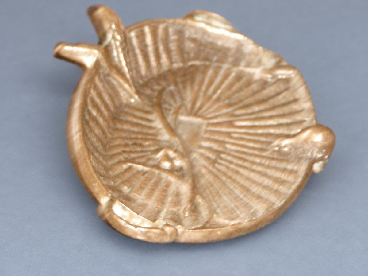 Vintage Basket-Weave Vide-Poche with Snail and Ear of Wheat, Patinated Metal Woven Dish with Twin Handles, 11 cm