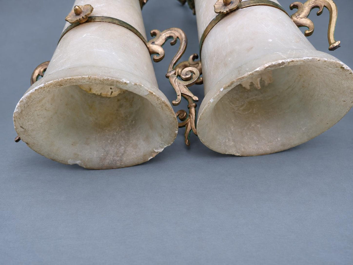 Vintage Pair of Napoléon III Style Alabaster Mantel Vases, Gilt Metal Mounts with Scrolled Handles and Palmette Tripod Feet, 19th Century
