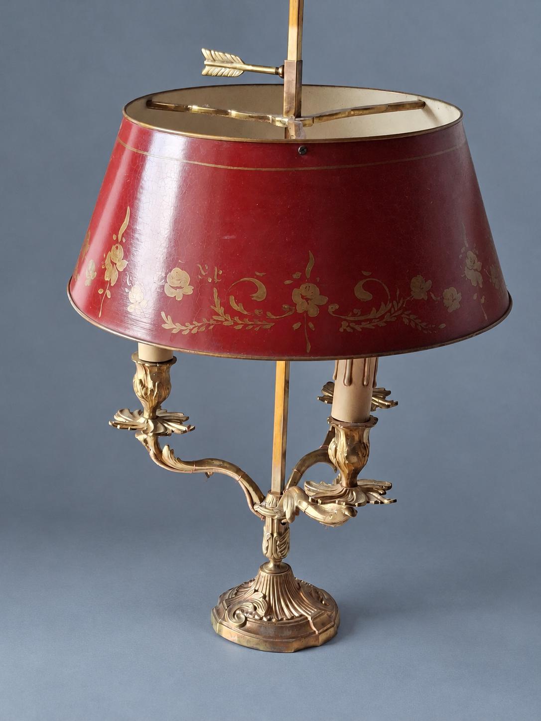 Vintage Bouillotte Style Three-Light Table Lamp, Gilt Metal Rocaille Base with Adjustable Red Painted Tôle Shade and Arrow Thumbscrew