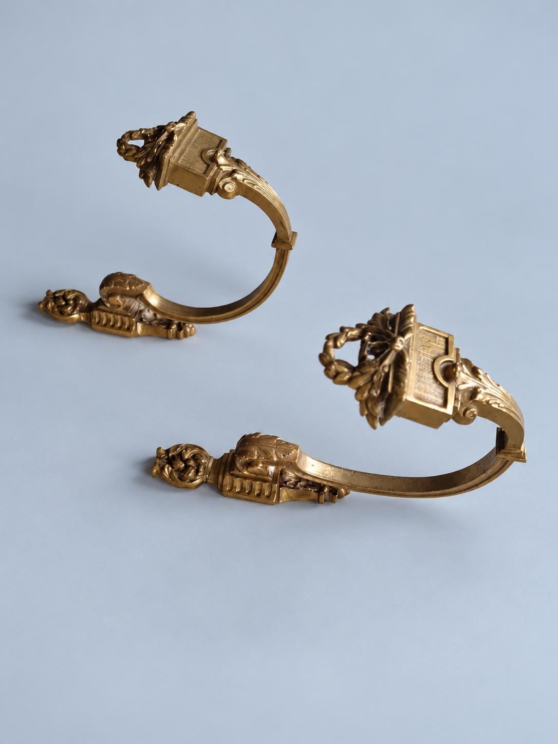 Pair of Antique Napoleon III Gilt Bronze Curtain Tiebacks, Louis XVI Style Laurel Wreath Holdbacks, 19th Century Drapery Hardware