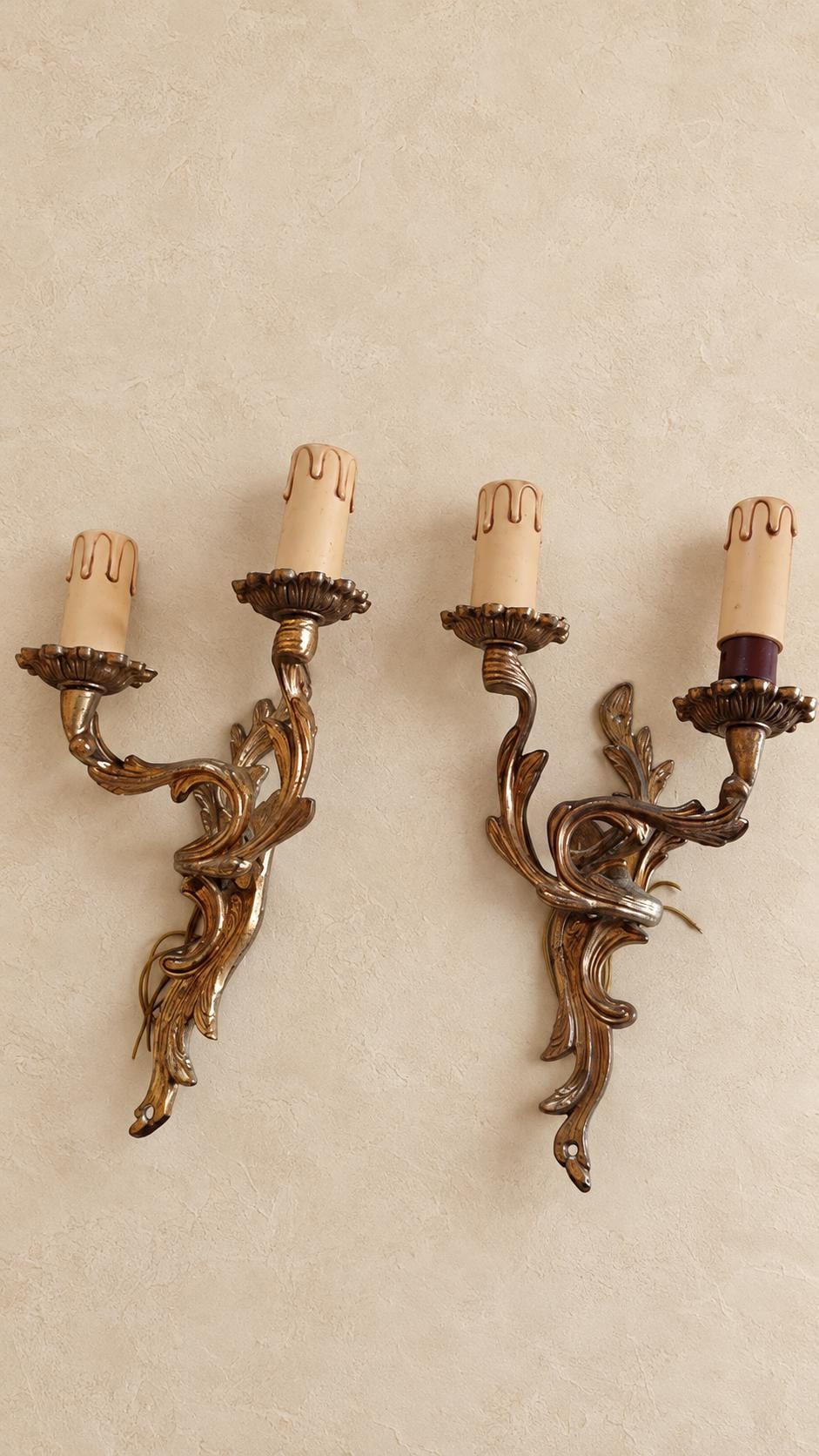 Vintage Mirror-Image Wall Sconce Pair, Gold-Tone Interlaced Leaf Scrolls, Shell Dishes and Cream Candle Covers, 30 cm