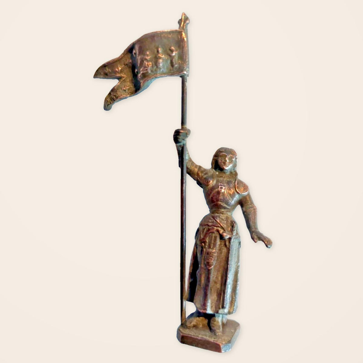 Vintage Small Bronze Joan of Arc Figurine in Armour Holding Her Banner, French Patriotic Statuette, Early 20th Century