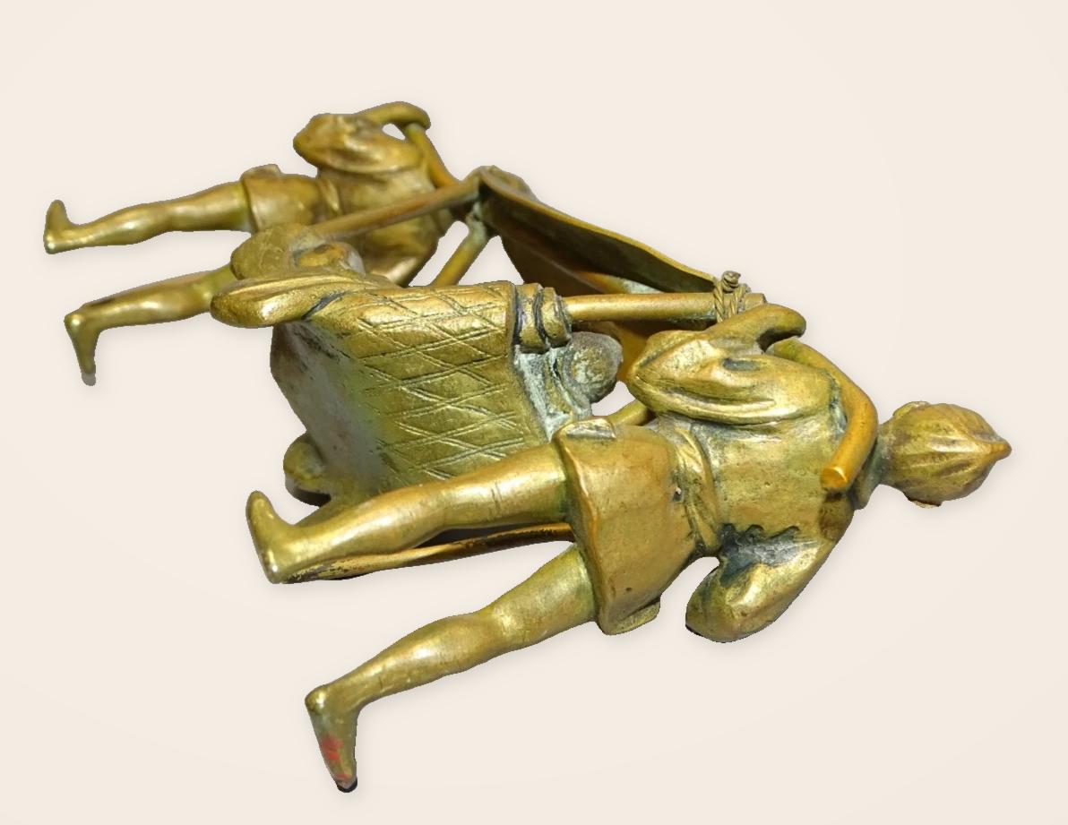 Antique Napoleon III Japonisme Bronze Figure Group, Two Bearers Carrying a Lady with Fan in a Hammock Litter, 19th Century