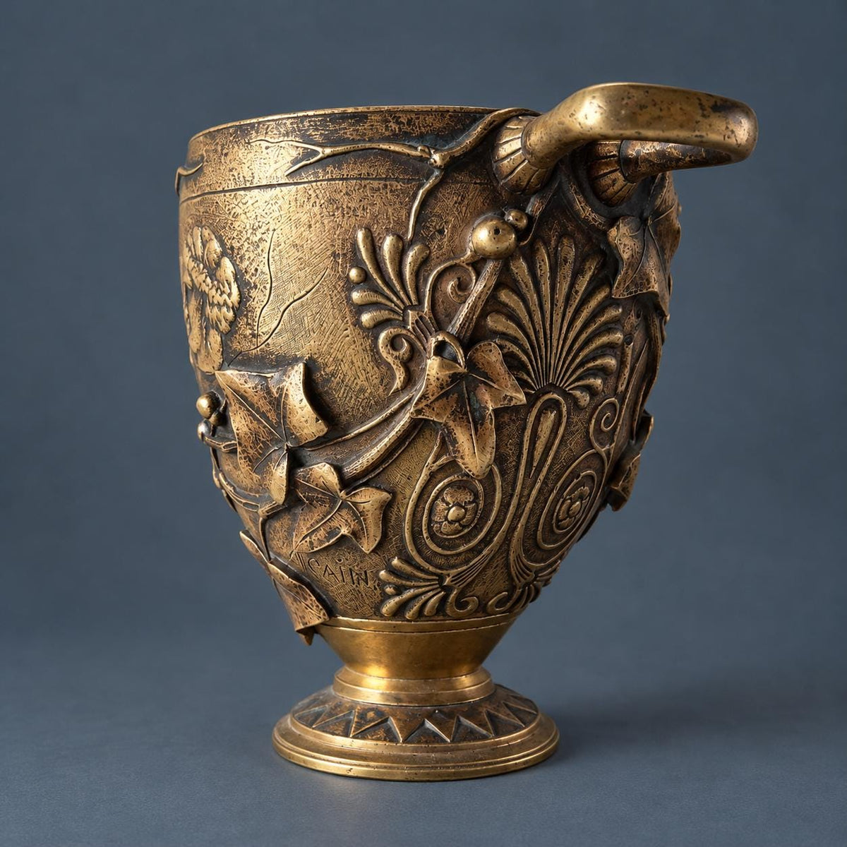 Antique 19th Century French Bronze Skyphos Cup with Ivy, Palmettes and Ancient Coin Medallion, Neo-Grec Two-Handled Vessel